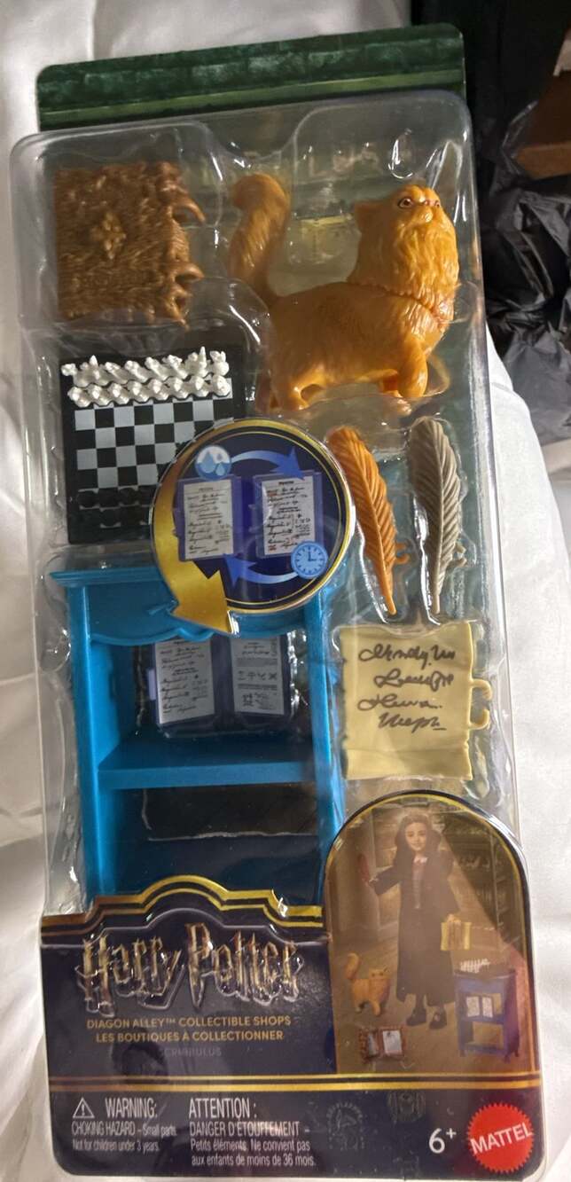 Mattel Harry Potter Diagon Alley Collectible Shops Scribbulus